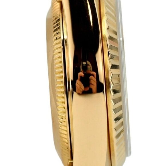 Rolex 24mm Ladies Oyster Perpetual Solid 18k Yellow Gold Tropical Dial Ref 67198 - Picture 5 of 10